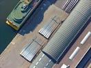  - Photo réf. E124553 - Des pales d'oliennes sur le port de Dieppe.