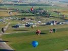  - Photo réf. E128609 - Lorraine Mondial Air Ballons 2013 : Vol du Jeudi 1 Aot le matin lors du Record Mondial de Dcollage en Ligne. (The Great Line, In-line Mass Ascent)