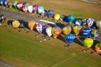  - Photo réf. C157847 - Lorraine Mondial Air Ballons 2015 : Vol du Dimanche 26 Juillet le matin lors du Record Mondial de Dcollage en Ligne. (The Great Line, In-line Mass Ascent)