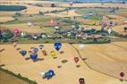  - Photo réf. C157897 - Lorraine Mondial Air Ballons 2015 : Vol du Dimanche 26 Juillet le matin lors du Record Mondial de Dcollage en Ligne. (The Great Line, In-line Mass Ascent)