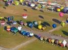  - Photo réf. E157777 - Lorraine Mondial Air Ballons 2015 : Vol du Dimanche 26 Juillet le matin lors du Record Mondial de Dcollage en Ligne. (The Great Line, In-line Mass Ascent)