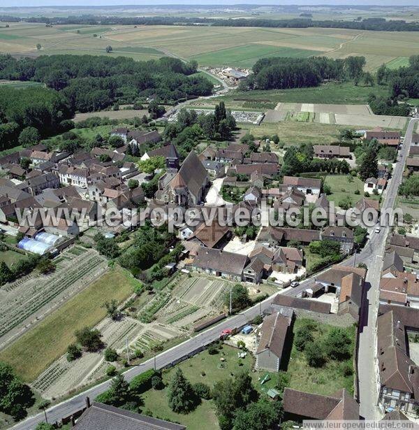 Photo aérienne de Fleury-la-Vallée