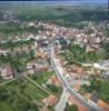 Photos aériennes de Rohrbach-lès-Bitche (57410) - Autre vue | Moselle, Lorraine, France - Photo réf. 055672 - Au centre de la ville : l'glise Saint-Rmi construite en 1772.