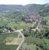 Photos aériennes de "dame" - Photo réf. 15740 - Village avec le belvdre de Notre Dame d'Airay dominant la valle de la Bresse.