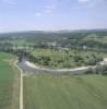 Photos aériennes de "Doubs" - Photo réf. 16415 - Entre la fort de la Chaux et la rive gauche du Doubs, deux villages se sont associs.