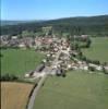 Photos aériennes de "village" - Photo réf. 16452 - Village connu pour son menhir, la Pierre-Lithe, dress il y a 3000 ans.