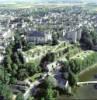 Photos aériennes de "parcs" - Photo réf. 18035 - La porte du Moulin, les celliers, l'enceinte urbaine avec ses tours, la collgiale du chteau.