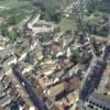 Photos aériennes de "Tour" - Photo réf. 21414 - Vue du quartier de l'glise Saint-Martin avec sa tour romane carre et classe.