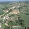 Photos aériennes de "Place" - Photo réf. 22321 - L'glise Saints Pierre-et-Paul, joyau de l'art roman brionnais, occupe la place du centre du village.