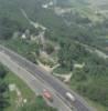 Photos aériennes de "autoroute" - Photo réf. 33218 - Incontournable et fire silhouette du chteau Robert-le-Diable, aujourd'hui rattrap par l'autoroute A13.