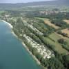 Photos aériennes de "bungalows" - Photo réf. 36994 - En bord du Lac de Chalain, le camping et ses bungalows