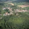 Photos aériennes de "Tour" - Photo réf. 37390 - Au cur du Val d'Arbois, dans un site agrable, le patrimoine du village compte une glise du XIIe sicle remanie au XIXe sicle, un chteau priv du XIXe sicle, et une tour du Gnral Delort.
