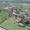 Photos aériennes de "Belle-ï¿½le" - Photo réf. 39919 - La commune est incontestablement viticole, mais elle est aussi rsidentielle et possde une belle glise romane.