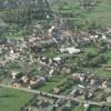 Photos aériennes de "Charmes" - Photo réf. 45801 - La commune a gard les charmes du village, on peut notamment y trouver une ferme  cour rectangulaire avec un pigeonnier, datant du XVIIIe Sicle.