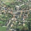 Photos aériennes de "Place" - Photo réf. 45804 - Le centre de la commune avec sa Grand-Place, son glise datant du XIIe Sicle, et la ferme  cour rectangulaire.