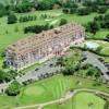 Photos aériennes de "hotel" - Photo réf. 61476 - L'Hotel L'Amiraut de Deauville (Calvados), accol au Golf.