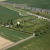 Photos aériennes de "memorial" - Photo réf. N007665 - Il s'agit du seul cimetire polonais en France. 696 corps y reposent.
