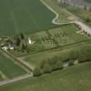 Photos aériennes de "memorial" - Photo réf. N007672 - Il s'agit du seul cimetire polonais en France. 696 corps y reposent.