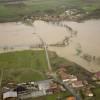 Photos aériennes de "Moselle" - Photo réf. T072617 - Les inondations  Herbviller (Meurthe-et-Moselle) en 2004.