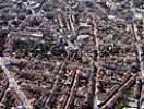 Photos aériennes de "Place" - Photo réf. T032626 - Au centre, la place Saint Martin et l'glise.