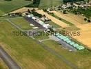 Photos aériennes de "lflm" - Photo réf. T040989 - Les hangars de l'arodrome de Mcon Charnay