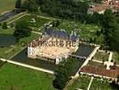 Photos aériennes de "francaise" - Photo réf. T041147 - Le chteau avec ses remarquable jardins  la franaise
