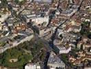 Photos aériennes de "Place" - Photo réf. T050210 - Le square Darcy, la place qui porte le mme nom et la porte Guillaume