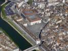 Photos aériennes de Besançon (25000) | Doubs, Franche-Comté, France - Photo réf. T065230 - La Place de la Rvolution o a lieu le march.