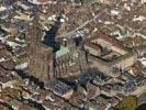 Photos aériennes de "dame" - Photo réf. T069735 - L'imposante cathdrale Notre-Dame de Strasbourg (Bas-Rhin) est le monument principal du classement de la Grande Ile de Strasbourg au Patrimoine Mondial de l'UNESCO.