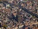 Photos aériennes de "dame" - Photo réf. T069738 - L'imposante cathdrale Notre-Dame de Strasbourg (Bas-Rhin) est le monument principal du classement de la Grande Ile de Strasbourg au Patrimoine Mondial de l'UNESCO.