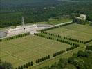Photos aériennes de "memorial" - Photo réf. T078932 - C'est ici que sont enterrs plus de 130 000 hommes tombs au combat pendant la premire guerre mondiale.