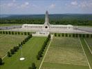 Photos aériennes de "memorial" - Photo réf. T078947 - C'est ici que sont enterrs plus de 130 000 hommes tombs au combat pendant la premire guerre mondiale.