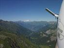 Photos aériennes de "blanc" - Photo réf. T084436 - Le Mont-Blanc se montre imposant au centre de la photo.