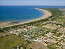 Photos aériennes de "plage" - Photo réf. U109898 - Un des nombreux campings de l'Ile de R.