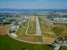 Photos aériennes de "LFLY" - Photo réf. U110414 - En approche finale piste 34  l'aroport de Lyon-Bron.