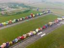 Photos aériennes de "montgolfiere" - Photo réf. U112027 - Record Mondial de dcollage en ligne : 343 montgolfires le Mercredi 27 Juillet 2011.