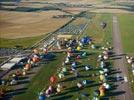 Photos aériennes de "montgolfiere" - Photo réf. E128442 - Lorraine Mondial Air Ballons 2013 : Vol du Mercredi 31 Juillet le soir lors du Record Mondial de Dcollage en Masse. (Greatest Mass Ascent)