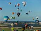 Photos aériennes de "montgolfiere" - Photo réf. E128476 - Lorraine Mondial Air Ballons 2013 : Vol du Mercredi 31 Juillet le soir lors du Record Mondial de Dcollage en Masse. (Greatest Mass Ascent)