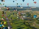 Photos aériennes de "montgolfiere" - Photo réf. E128478 - Lorraine Mondial Air Ballons 2013 : Vol du Mercredi 31 Juillet le soir lors du Record Mondial de Dcollage en Masse. (Greatest Mass Ascent)