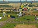 Photos aériennes de "montgolfiere" - Photo réf. E128505 - Lorraine Mondial Air Ballons 2013 : Vol du Mercredi 31 Juillet le soir lors du Record Mondial de Dcollage en Masse. (Greatest Mass Ascent)