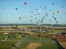 Photos aériennes de "montgolfiere" - Photo réf. E128517 - Lorraine Mondial Air Ballons 2013 : Vol du Mercredi 31 Juillet le soir lors du Record Mondial de Dcollage en Masse. (Greatest Mass Ascent)