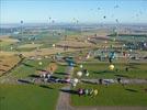 Photos aériennes de "montgolfiere" - Photo réf. E128580 - Lorraine Mondial Air Ballons 2013 : Vol du Jeudi 1 Aot le matin lors du Record Mondial de Dcollage en Ligne. (The Great Line, In-line Mass Ascent)