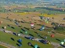 Photos aériennes de "montgolfiere" - Photo réf. E128593 - Lorraine Mondial Air Ballons 2013 : Vol du Jeudi 1 Aot le matin lors du Record Mondial de Dcollage en Ligne. (The Great Line, In-line Mass Ascent)