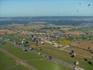Photos aériennes de "montgolfiere" - Photo réf. E128595 - Lorraine Mondial Air Ballons 2013 : Vol du Jeudi 1 Aot le matin lors du Record Mondial de Dcollage en Ligne. (The Great Line, In-line Mass Ascent)