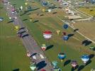 Photos aériennes de "montgolfiere" - Photo réf. E128598 - Lorraine Mondial Air Ballons 2013 : Vol du Jeudi 1 Aot le matin lors du Record Mondial de Dcollage en Ligne. (The Great Line, In-line Mass Ascent)