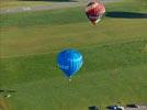 Photos aériennes de "montgolfiere" - Photo réf. E128610 - Lorraine Mondial Air Ballons 2013 : Vol du Jeudi 1 Aot le matin lors du Record Mondial de Dcollage en Ligne. (The Great Line, In-line Mass Ascent)