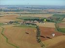 Photos aériennes de "montgolfiere" - Photo réf. E128623 - Lorraine Mondial Air Ballons 2013 : Vol du Jeudi 1 Aot le matin lors du Record Mondial de Dcollage en Ligne. (The Great Line, In-line Mass Ascent)