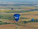 Photos aériennes de "montgolfiere" - Photo réf. E128626 - Lorraine Mondial Air Ballons 2013 : Vol du Jeudi 1 Aot le matin lors du Record Mondial de Dcollage en Ligne. (The Great Line, In-line Mass Ascent)