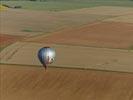 Photos aériennes de "montgolfiere" - Photo réf. E128627 - Lorraine Mondial Air Ballons 2013 : Vol du Jeudi 1 Aot le matin lors du Record Mondial de Dcollage en Ligne. (The Great Line, In-line Mass Ascent)