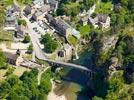 Photos aériennes de "gorges" - Photo réf. E133912 - Village mdival nich dans les Gorges du Tarn